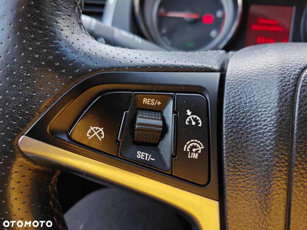 Opel Astra 1.7 CDTI DPF Innovation - 25