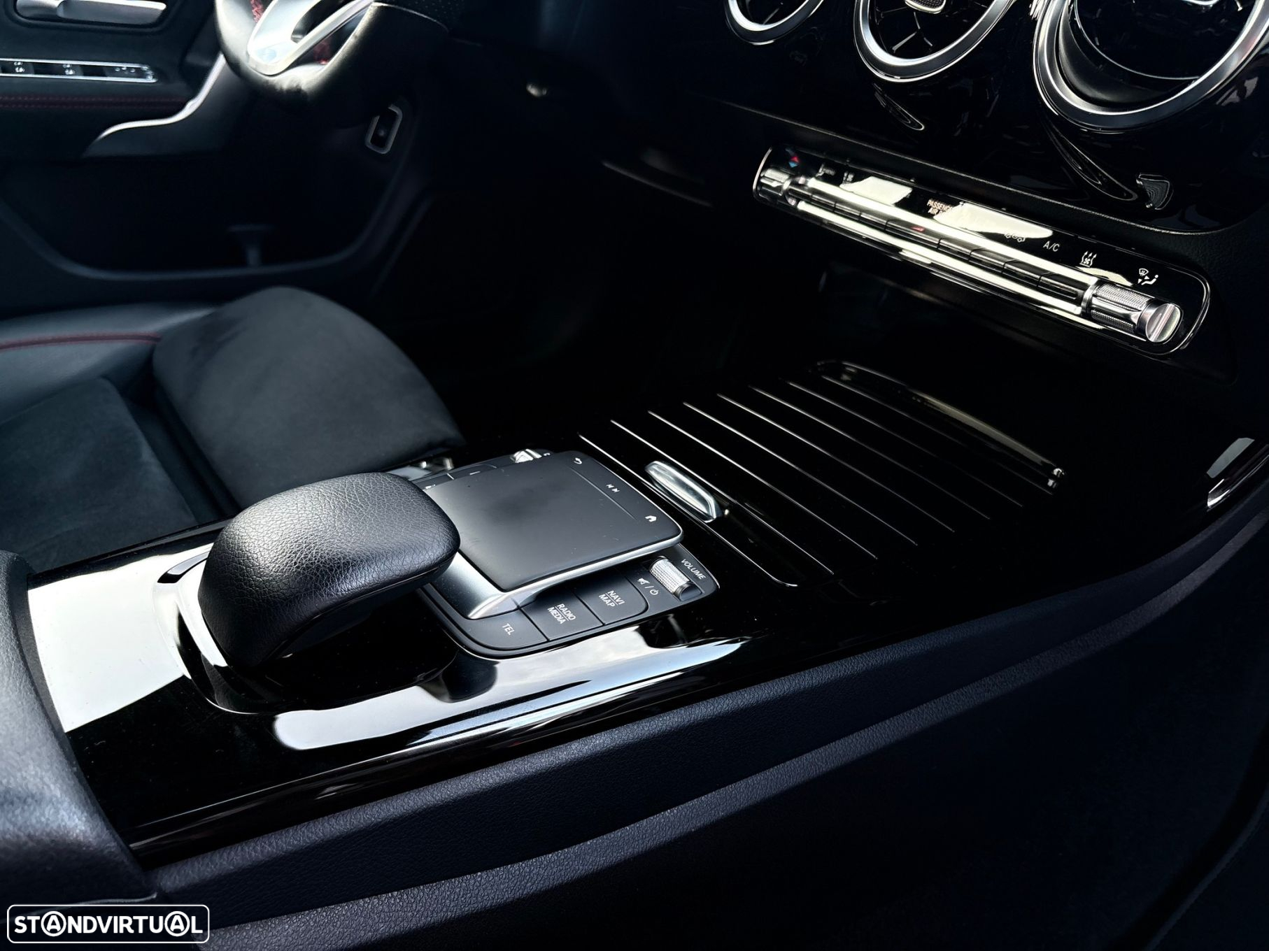 Mercedes-Benz CLA 250 e Shooting Brake AMG Line - 54