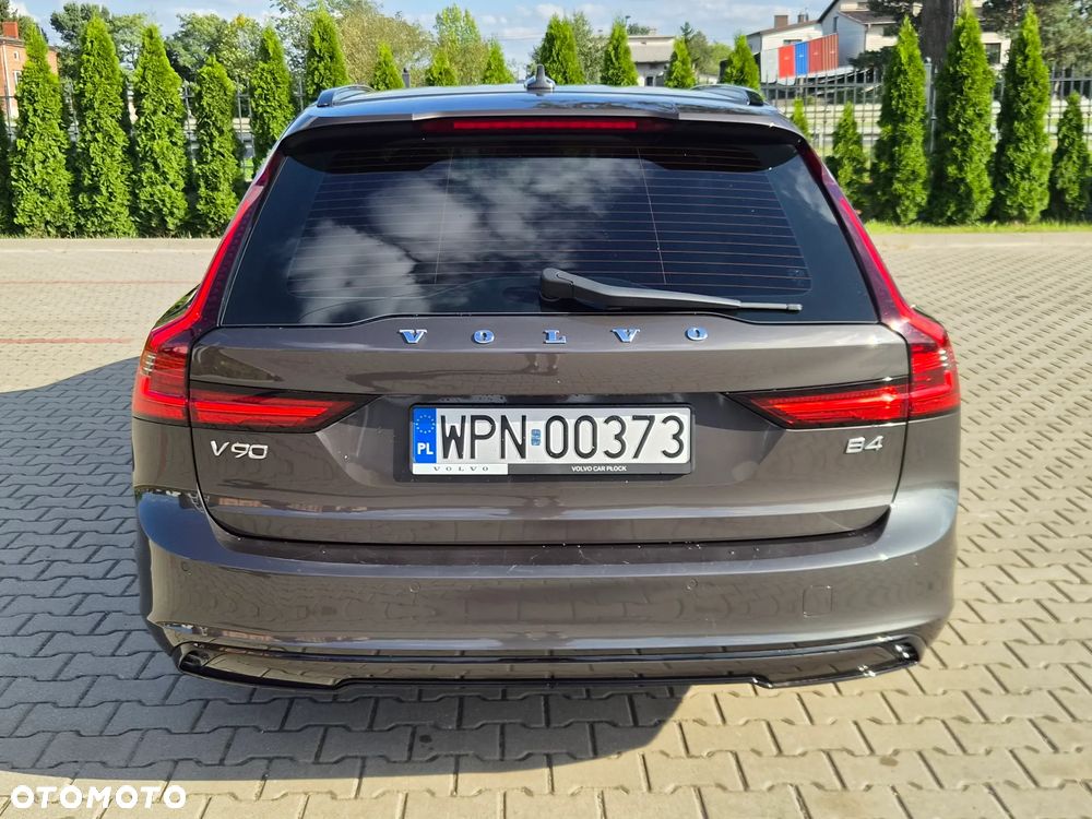 Volvo V90 B4 D Plus Dark - 34