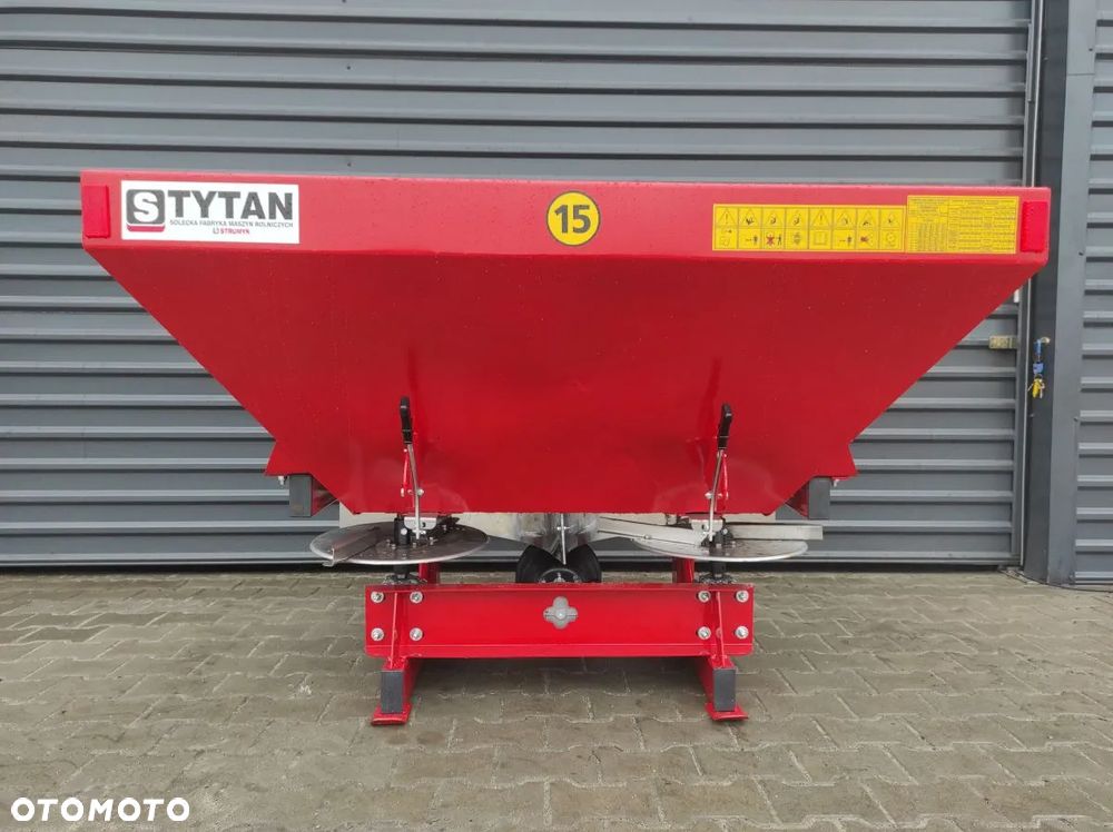 Rozsiewacz nawozu do nawozów Strumyk Tytan 400L 600L 800L 1000L 1200L - 5