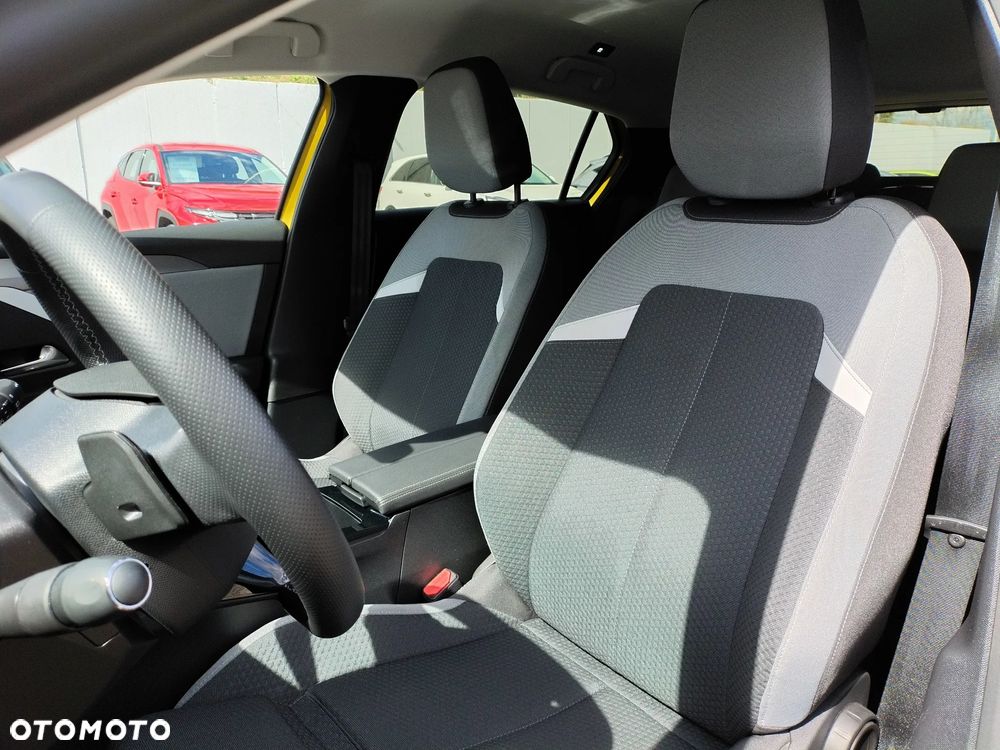 Opel Astra 1.2 T Edition S&S - 15