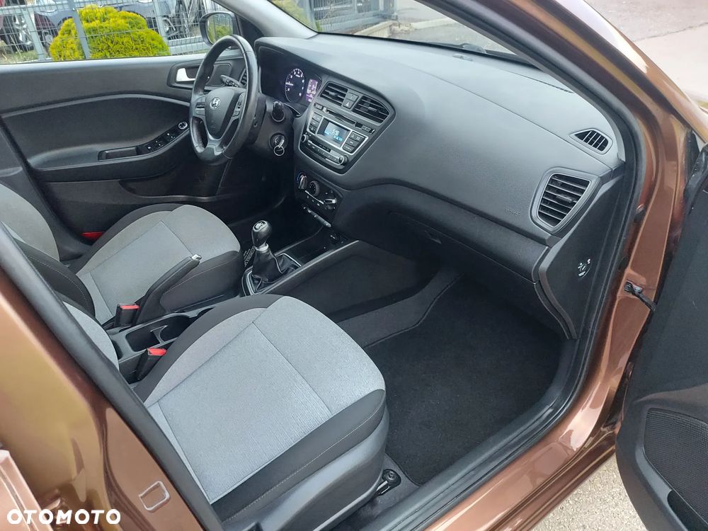 Hyundai i20 1.2 YES - 18