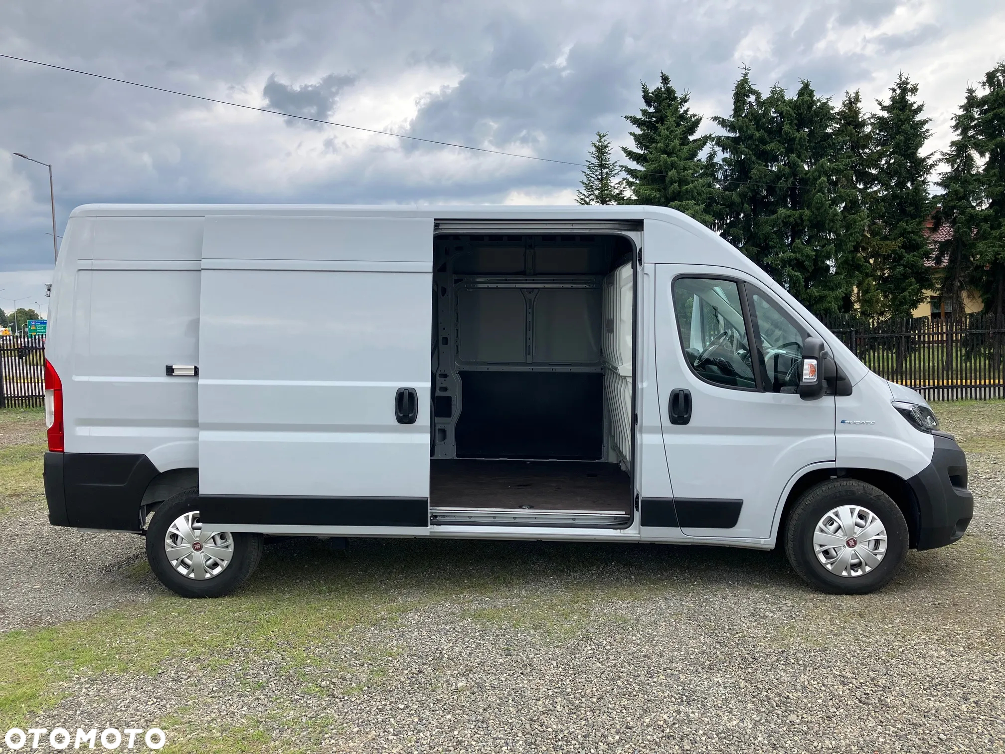 Fiat eDUCATO FURGON BUS L3H2 47kWh - 4