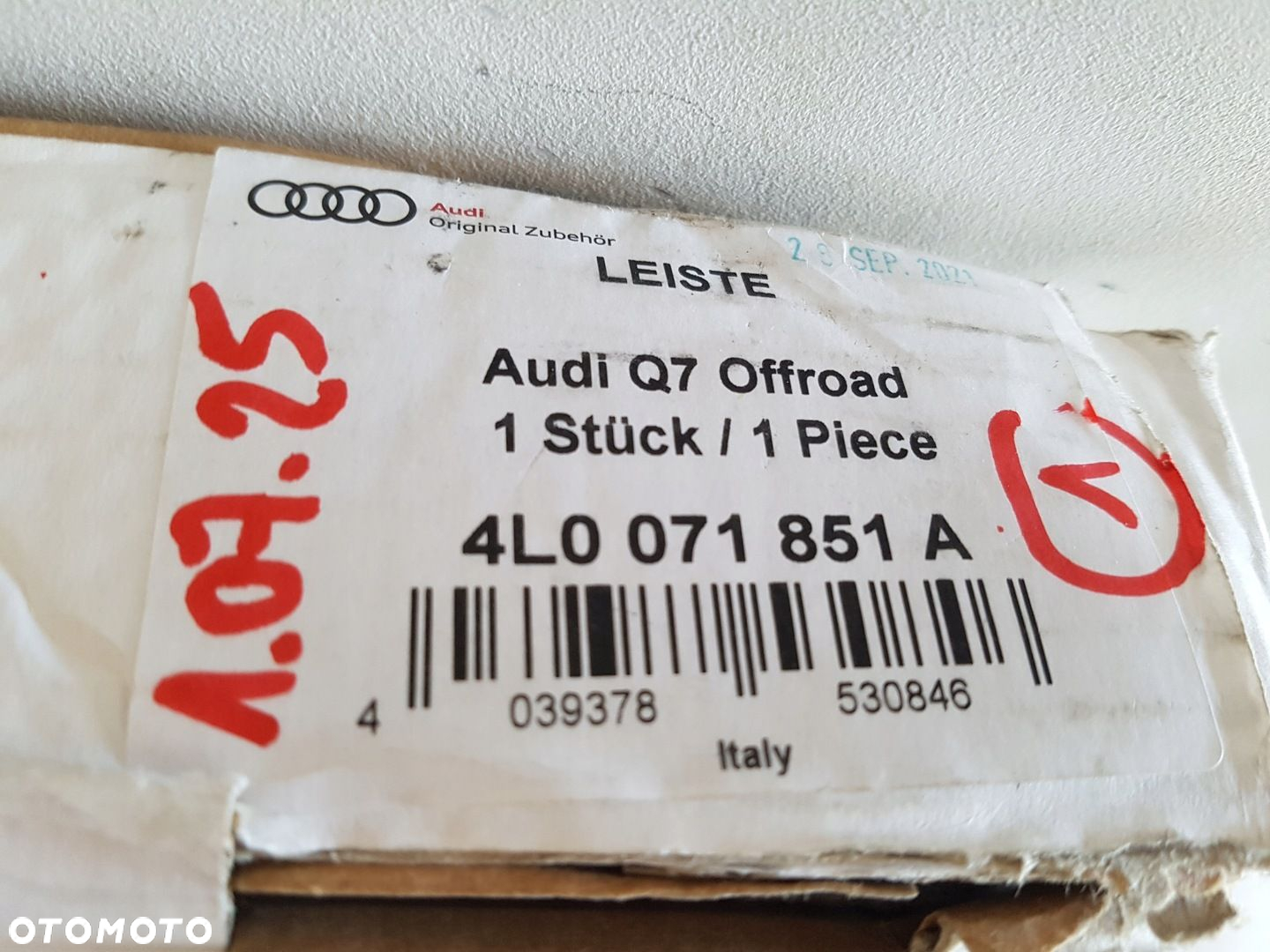 AUDI Q7 07-16 listwa drzwi lewy tył 4L0853969D - 3