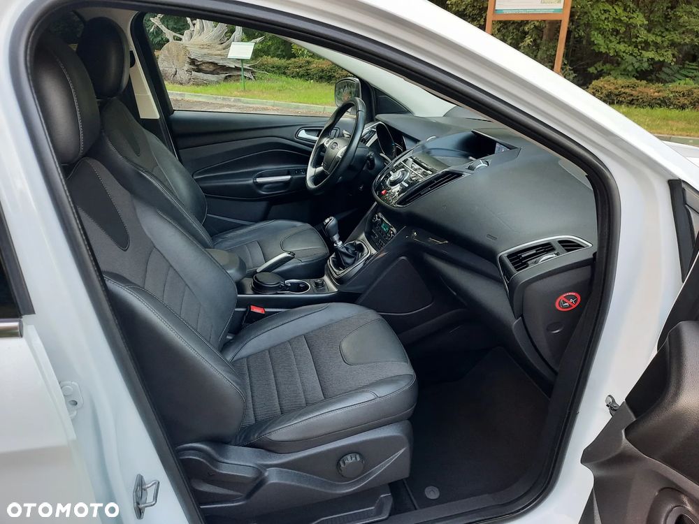 Ford Kuga 2.0 TDCi 2x4 SYNC - 13