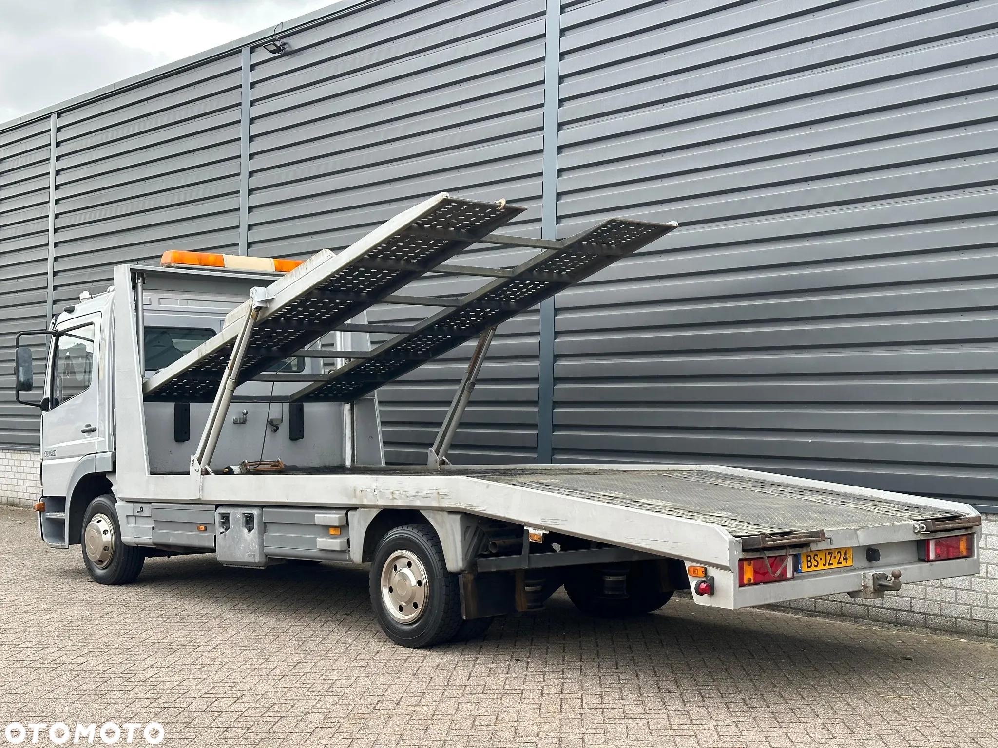 Mercedes-Benz ATEGO - 15