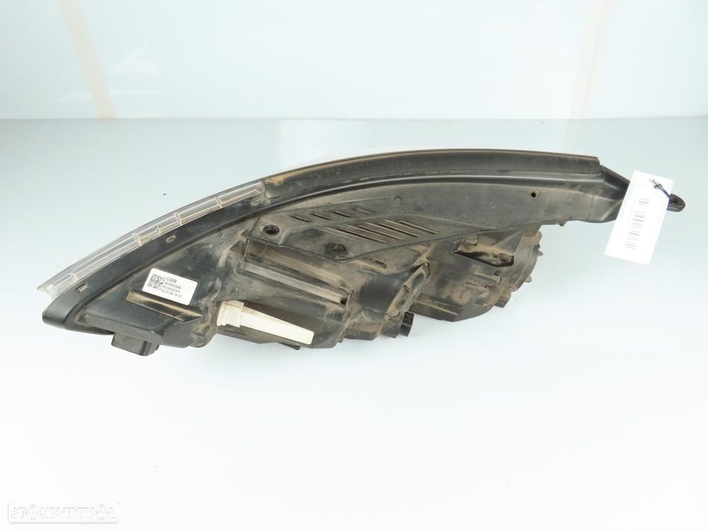 Farol normal Direito Usado / Original HYUNDAI i30 (PDE, PD) 92102G4060 - 2