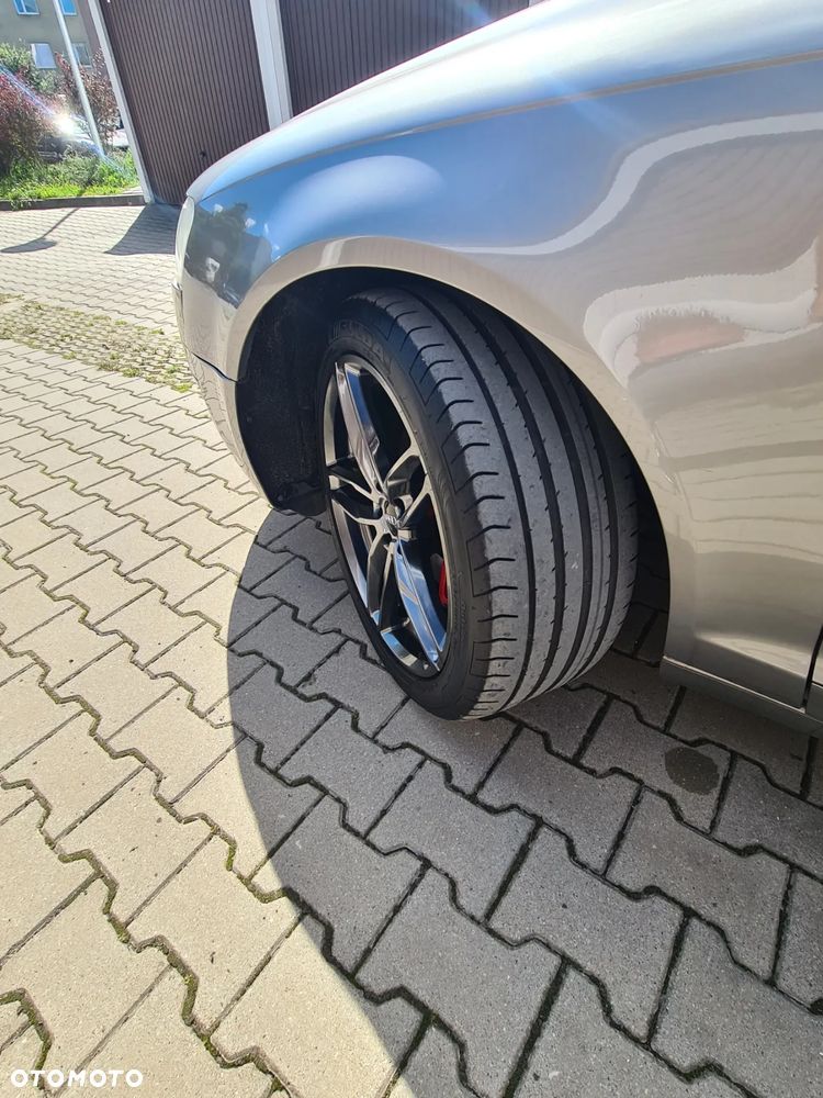 Audi A6 - 6