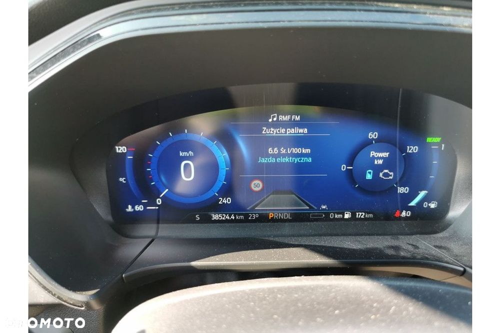 Ford Kuga - 10