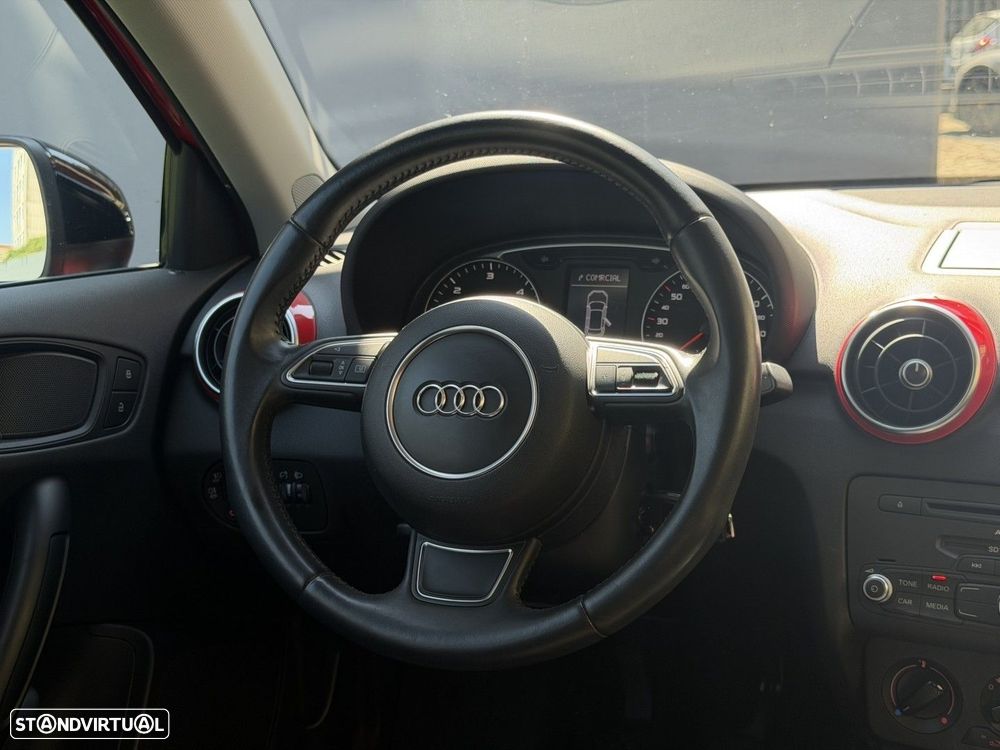 Audi A1 Sportback 1.6 TDI S-line - 12