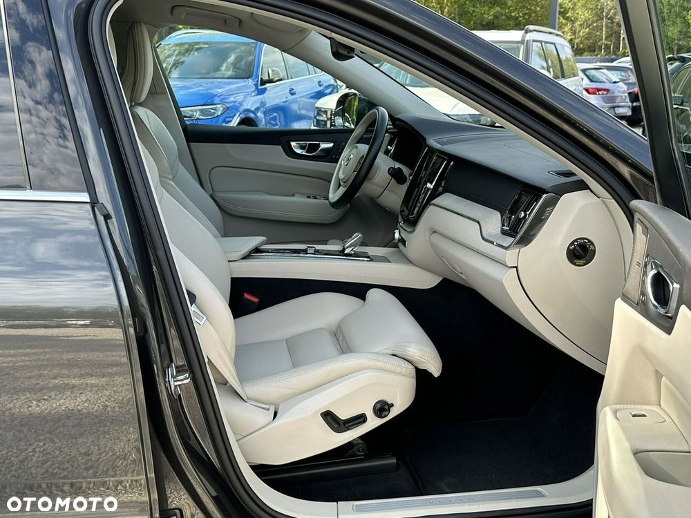 Volvo XC 60 - 21