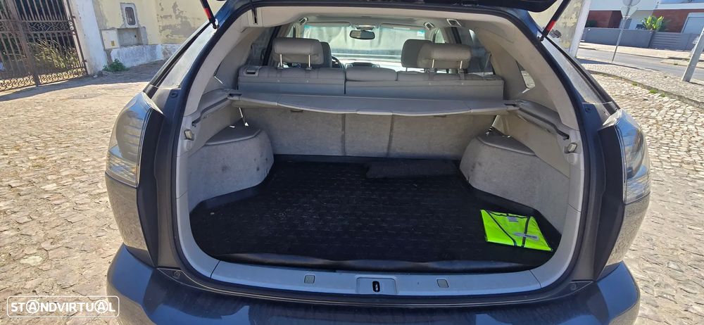 Lexus RX 400h Medium 17 - 12