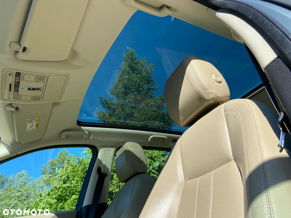 Land Rover Discovery Sport - 30