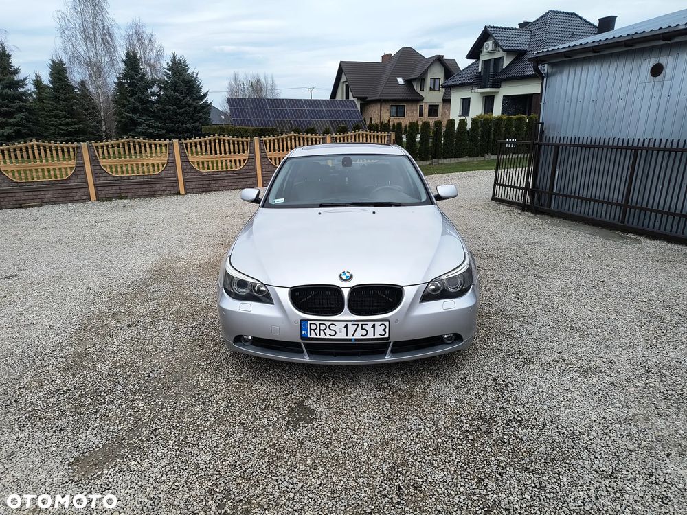 BMW Seria 5 525d - 1