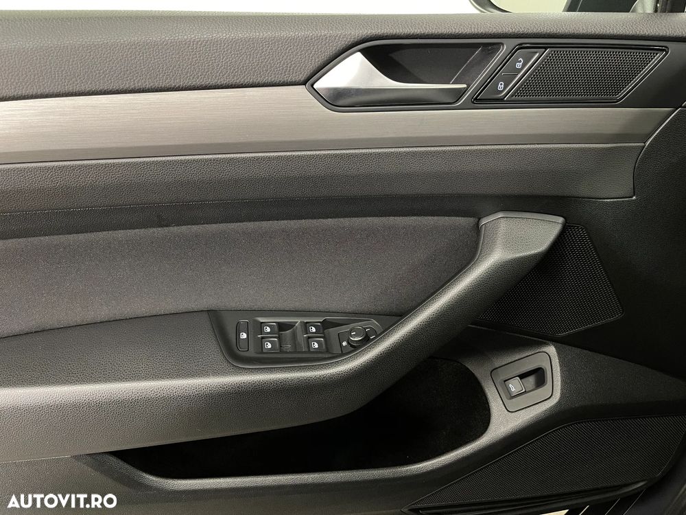 Volkswagen Passat 1.5 TSI ACT DSG Trendline - 20