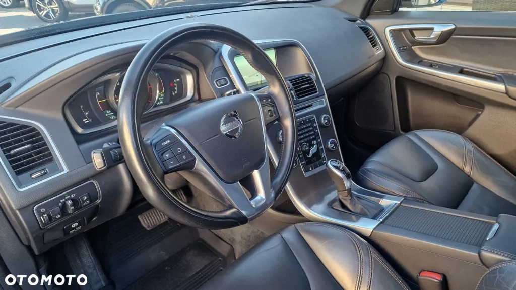 Volvo XC 60 D5 AWD Geartronic Summum - 20