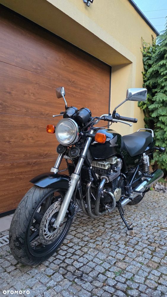 Suzuki GSX - 5
