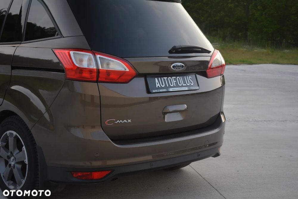 Ford Grand C-MAX - 13