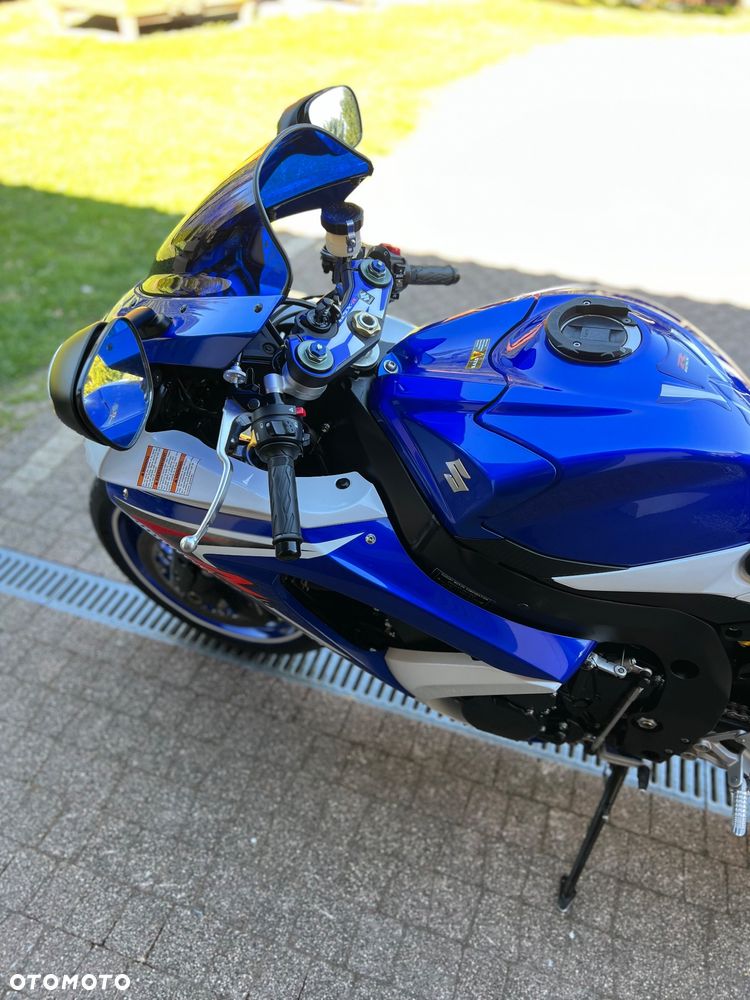 Suzuki GSX-R - 21