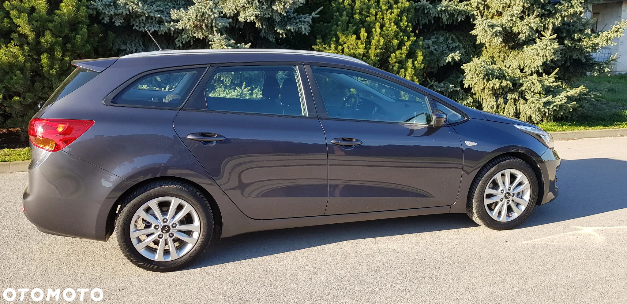 Kia Ceed 1.6 GDI Dream-Team Edition - 15