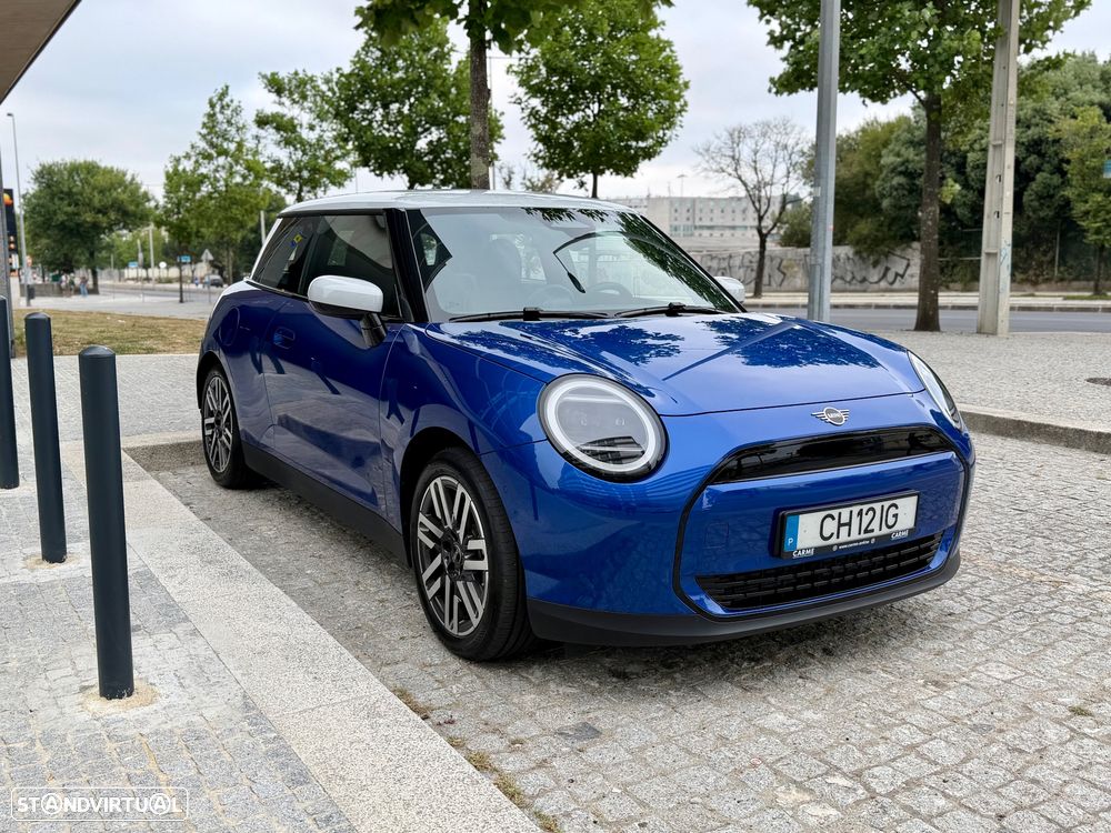 MINI 3 Portas Cooper E Classic S - 2