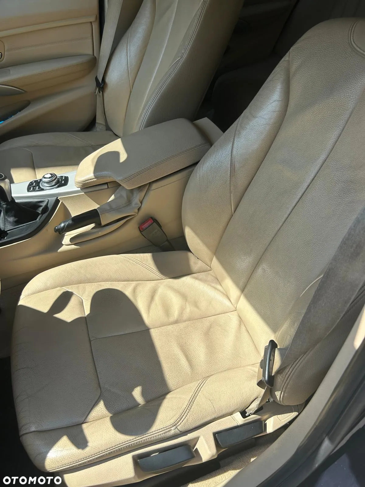 BMW Seria 3 320i Efficient Dynamics Luxury Line - 16