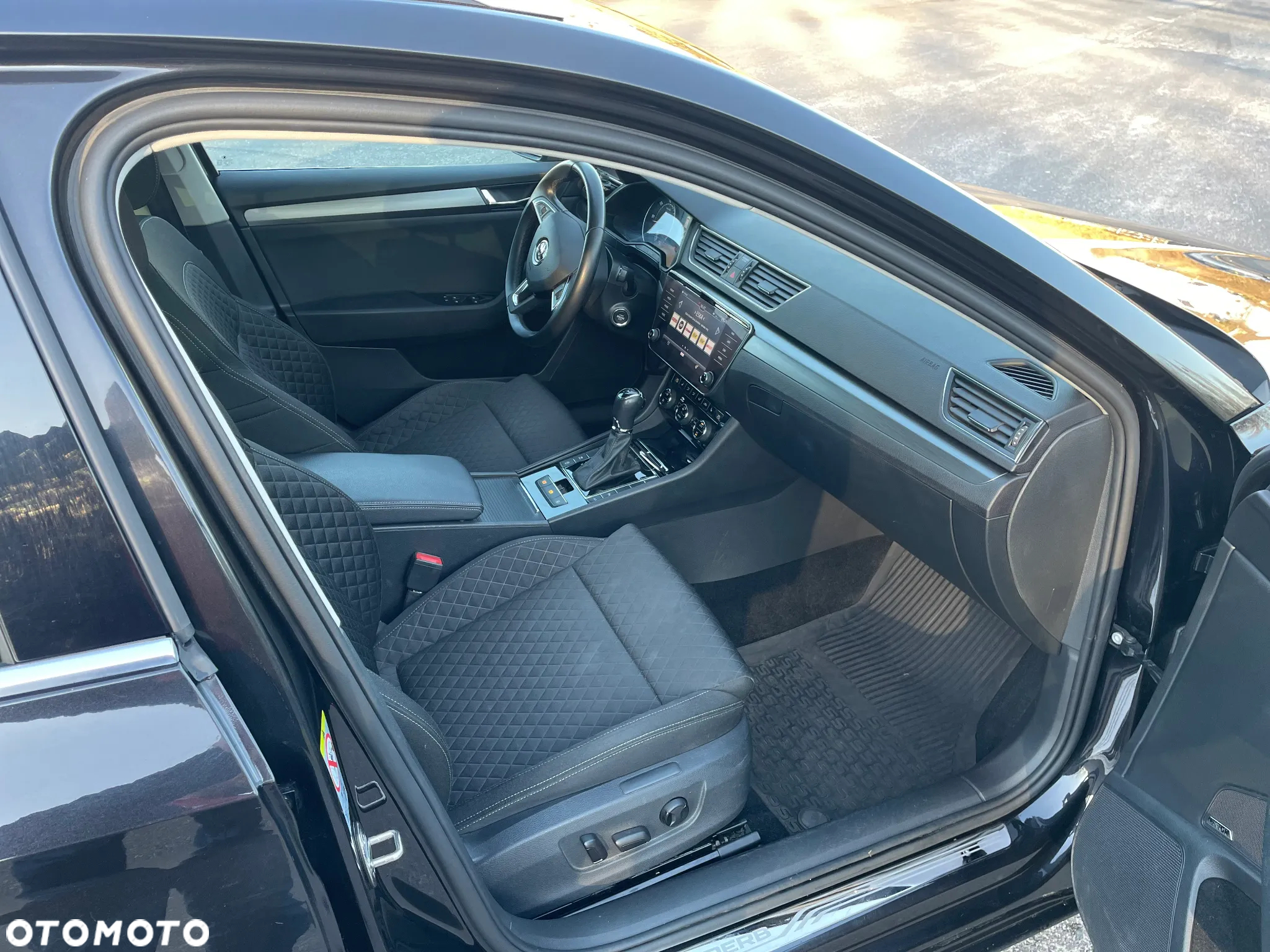 Skoda Superb 2.0 TDI Style DSG7 - 16
