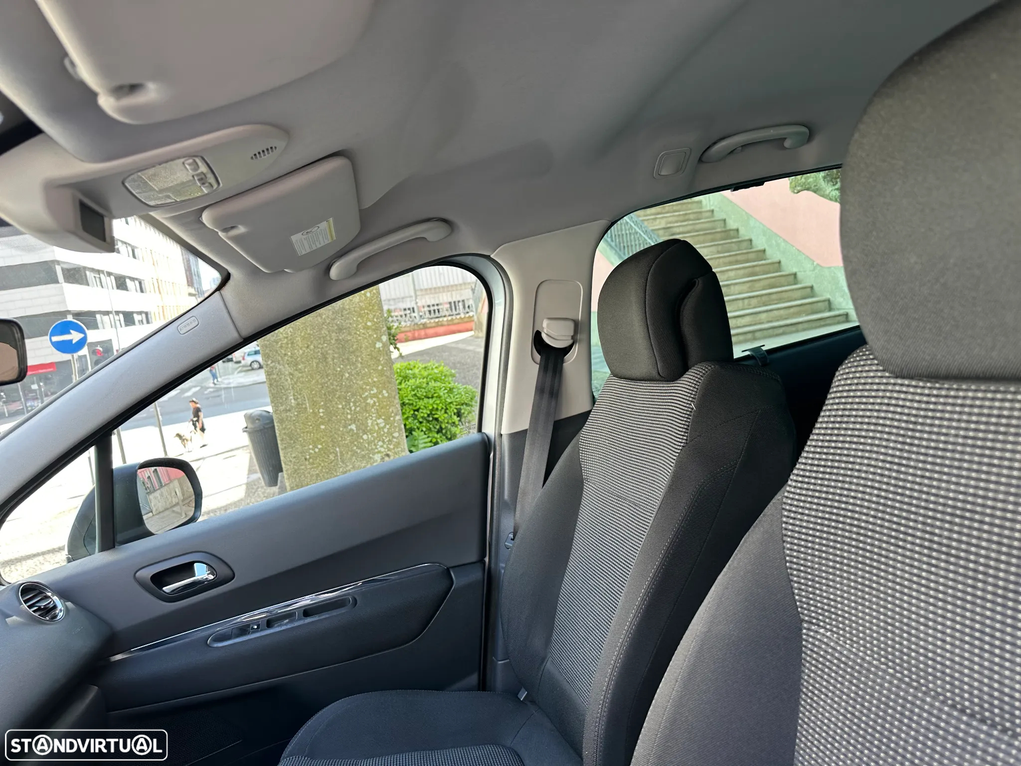 Peugeot 5008 1.6 HDi Executive - 17