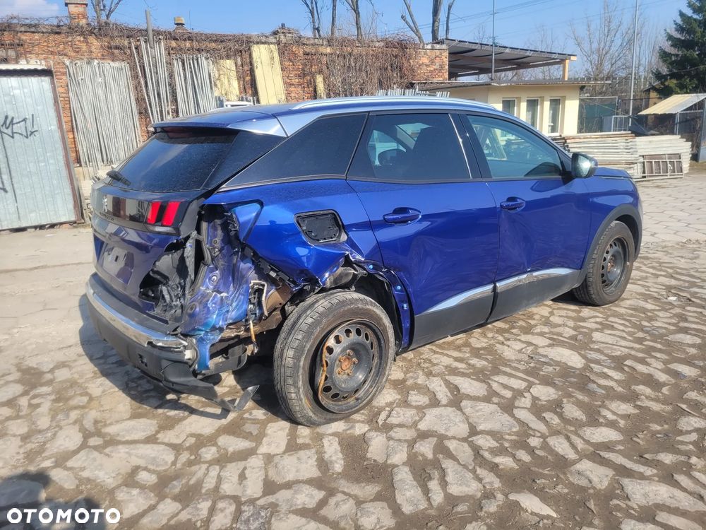 Peugeot 3008 PureTech 130 Stop & Start GPF Allure - 12