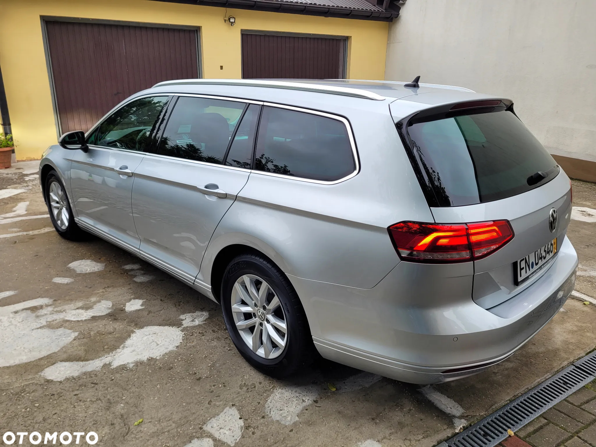 Volkswagen Passat 2.0 TDI BMT Comfortline - 3