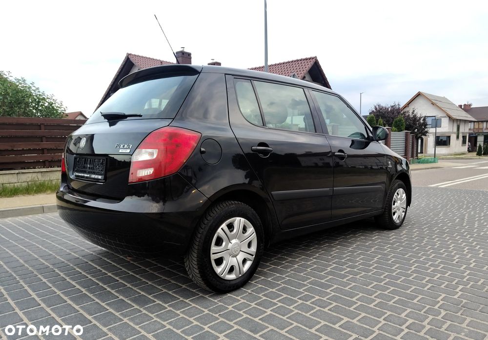 Skoda Fabia 1.2 HTP Elegance - 8