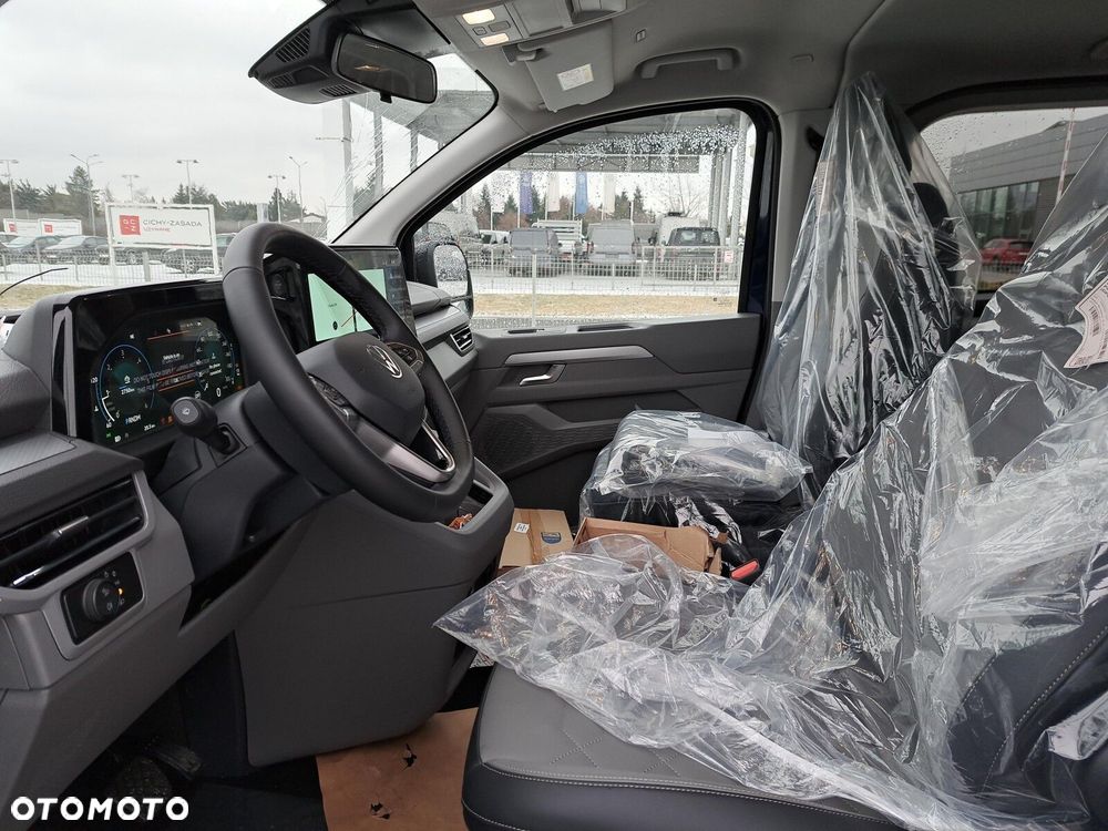 Volkswagen Nowa Caravelle Life silnik: 2,0 l TDI 150 KM / skrzynia biegów: 8-biegowa automatyczna rozstaw osi: 3500 mm   Rozsz. - 13
