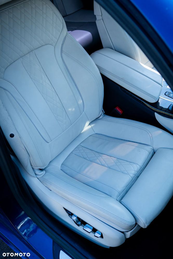 BMW Seria 5 530d xDrive Sport Line - 24
