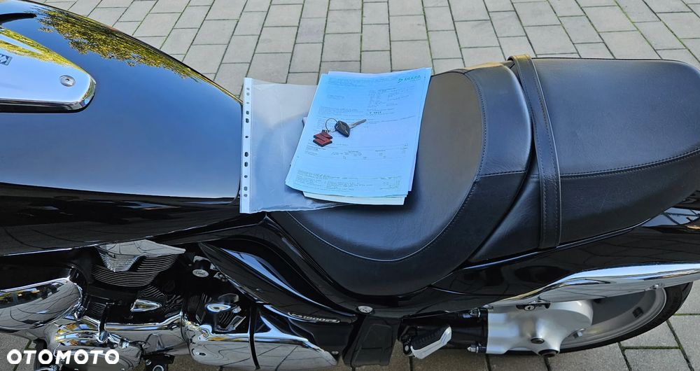 Suzuki Intruder - 25