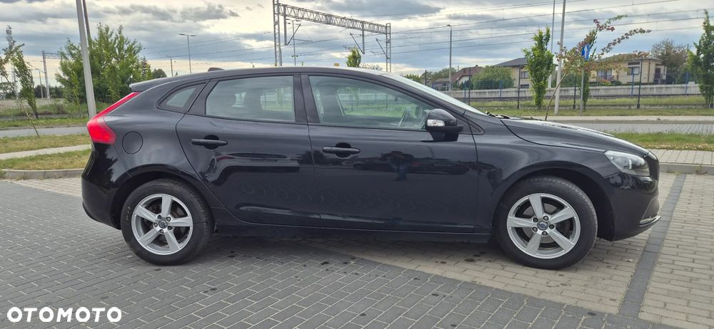 Volvo V40 D2 Base - 4