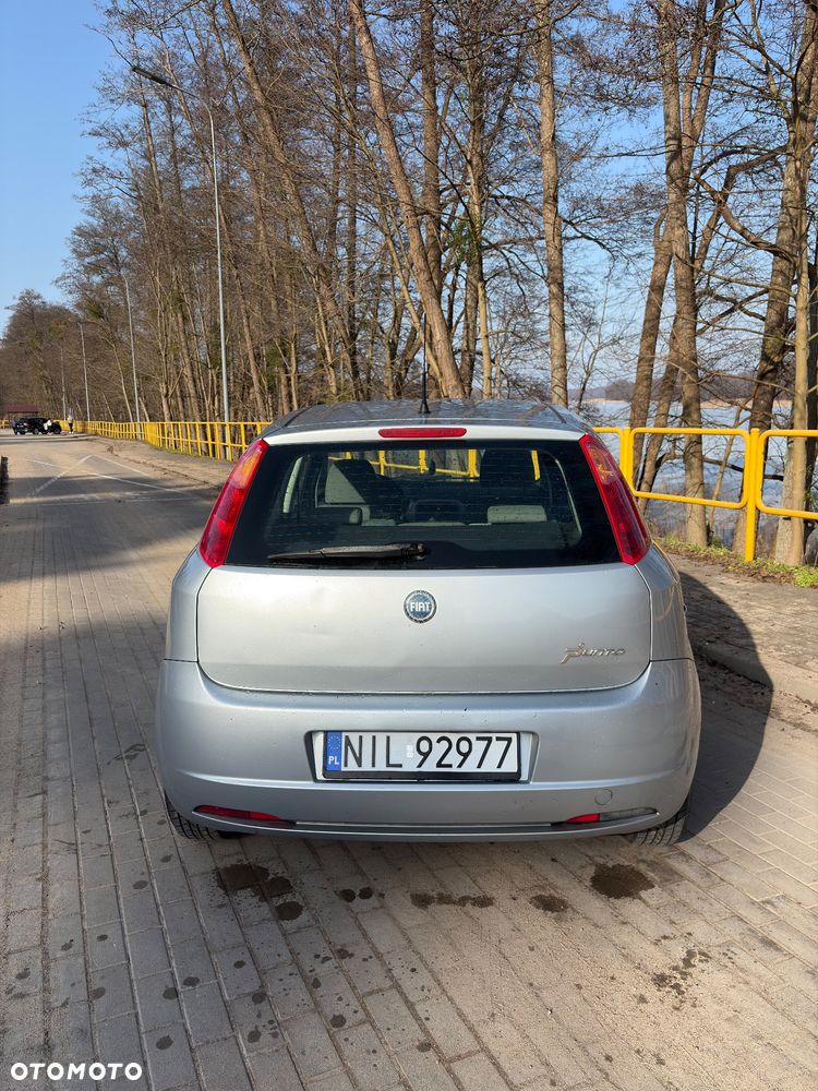 Fiat Grande Punto - 6