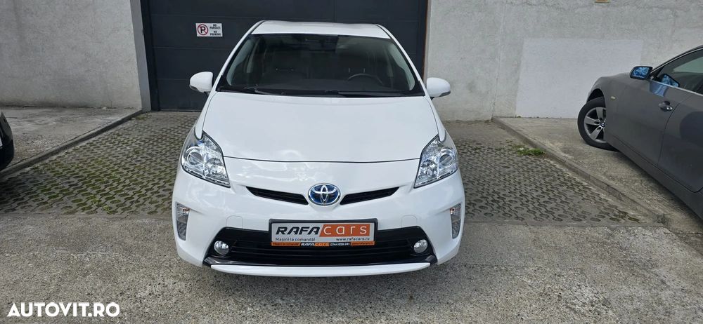 Toyota Prius - 17