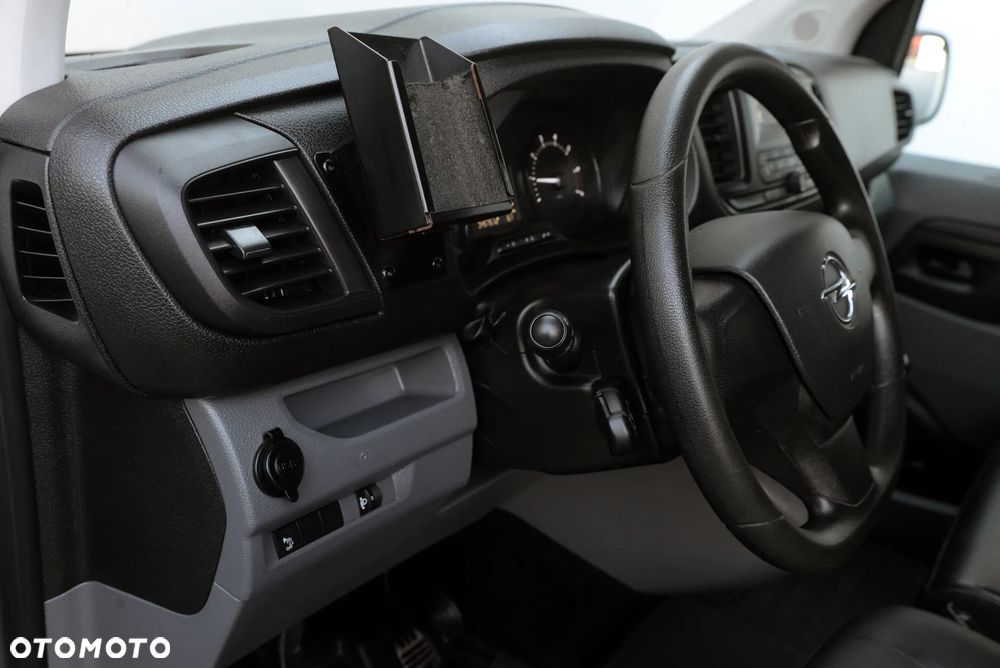 Opel Vivaro - 29