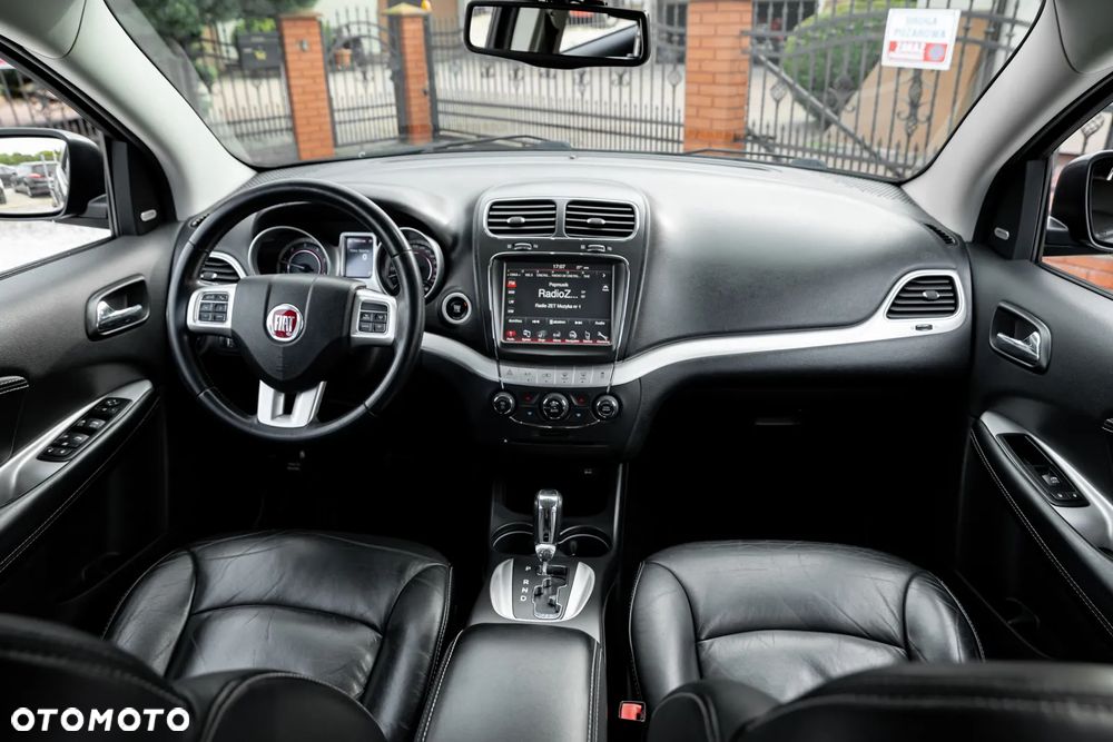 Fiat Freemont 2.0 Multijet Black Code AWD - 29