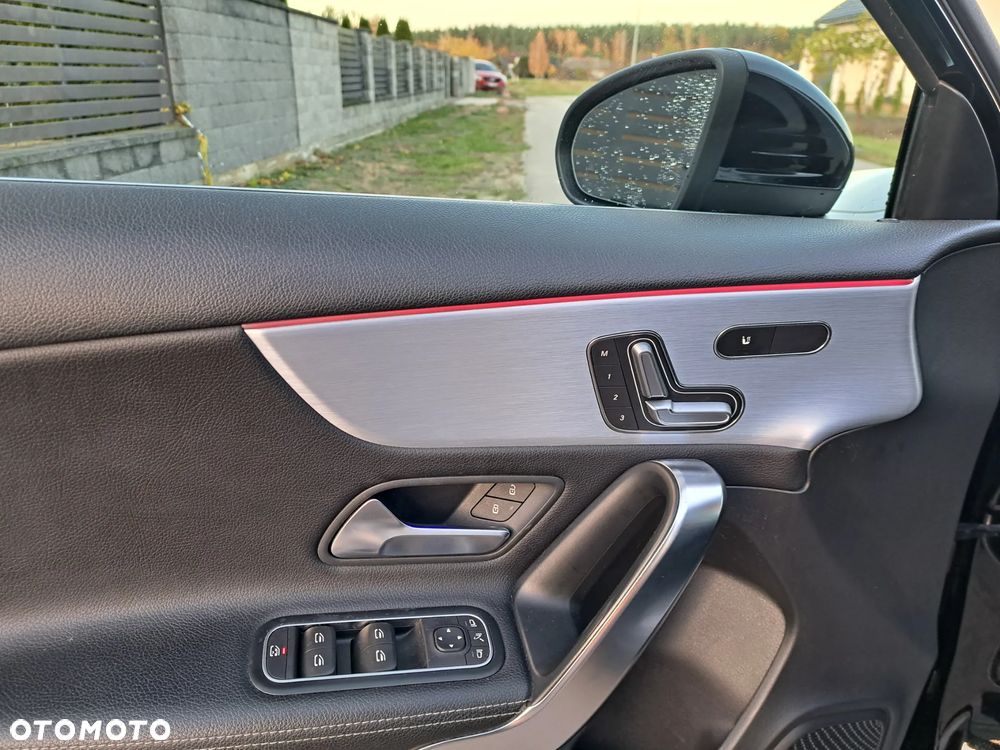 Mercedes-Benz Klasa A 250 4-Matic 7G-DCT - 25