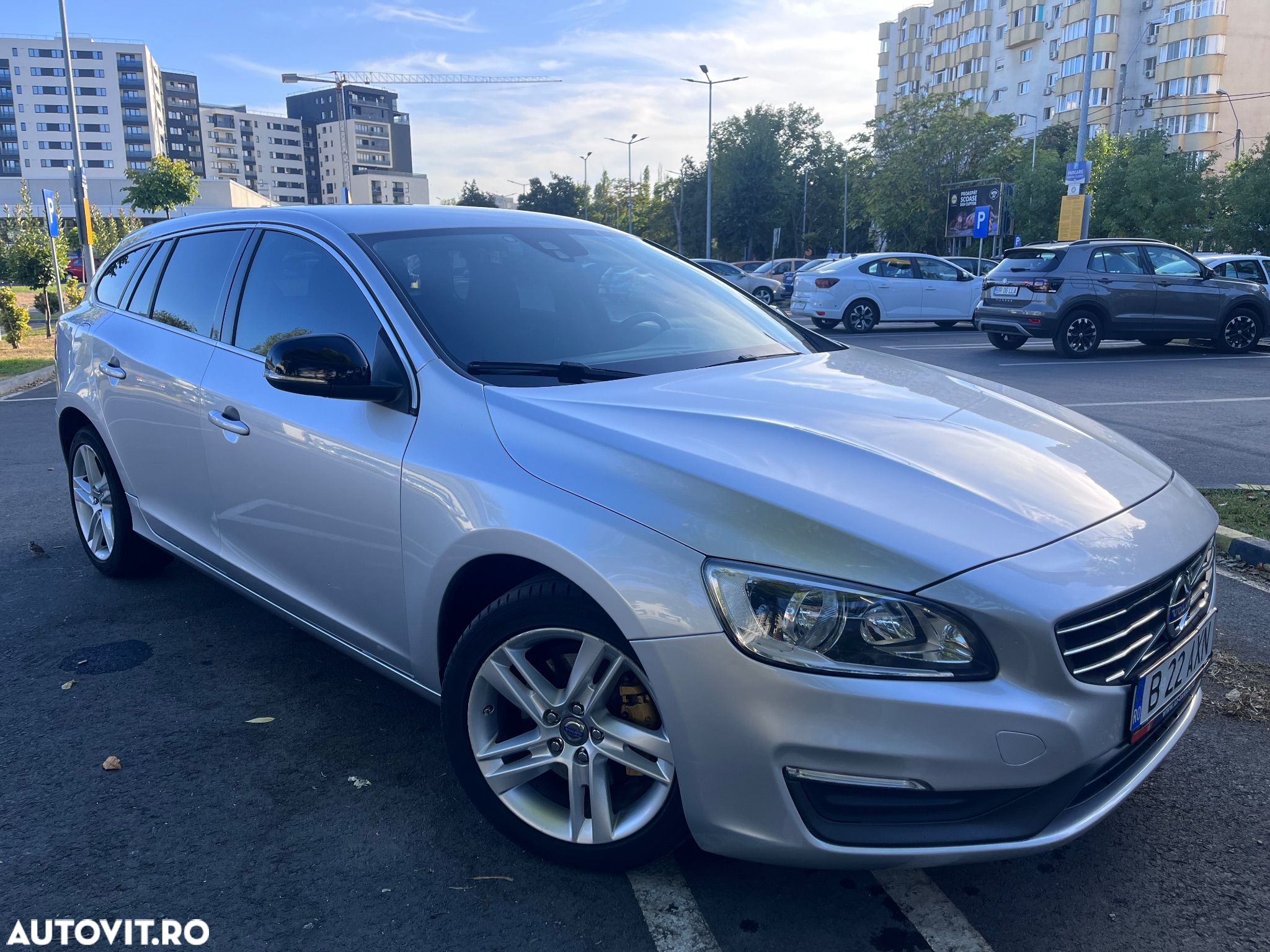 Volvo V60 D3 Momentum - 1