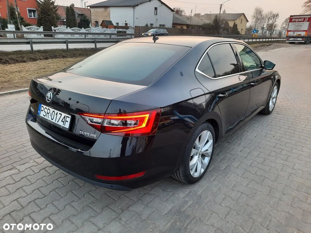 Skoda Superb 1.5 TSI L&K - 6