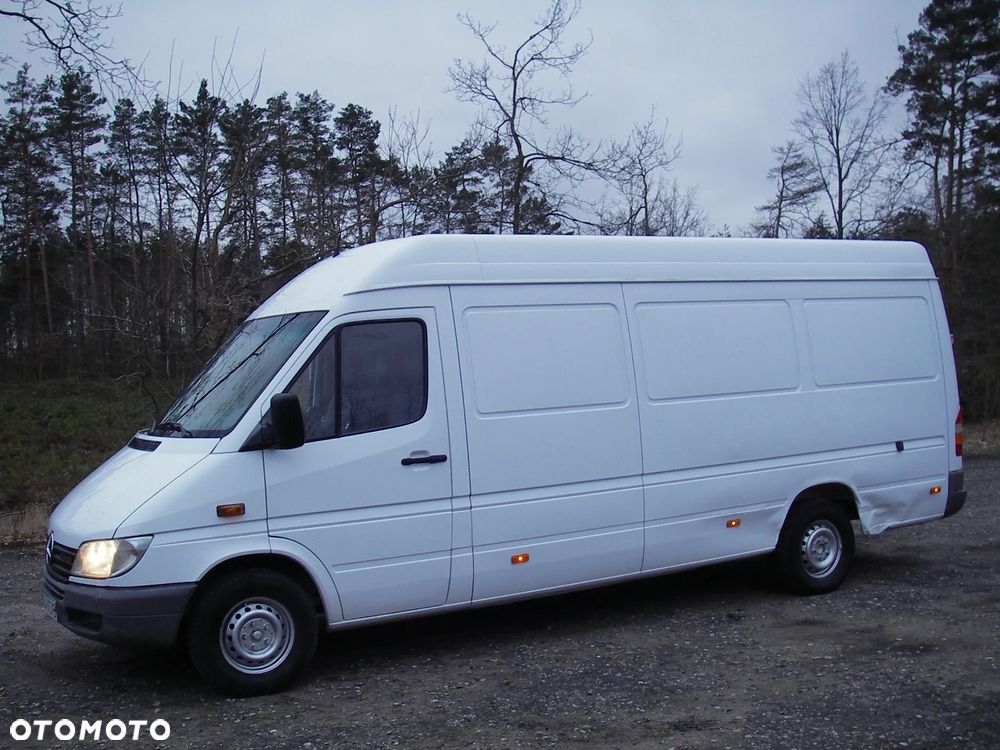 Mercedes-Benz Sprinter - 7