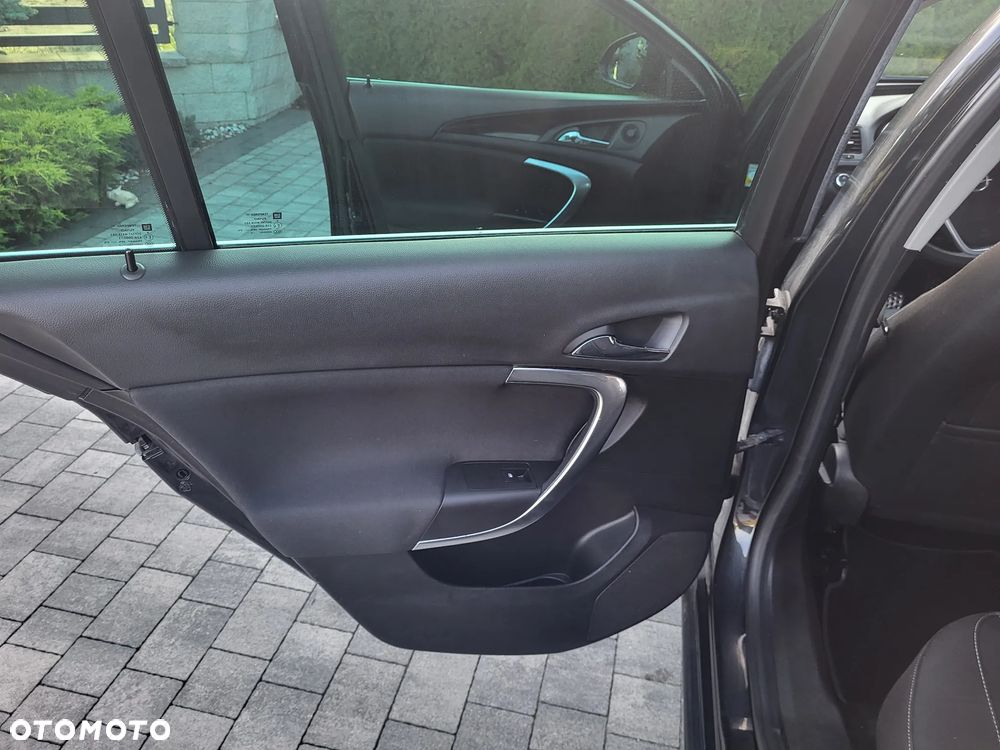 Opel Insignia 1.6 T Cosmo - 17