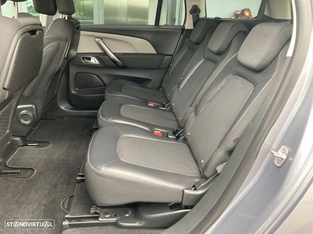 Citroën C4 Spacetourer BlueHDi 130 Stop&Start EAT8 SHINE - 33