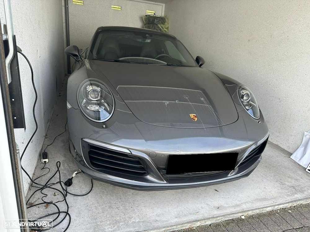 Porsche 911 Série F - 10