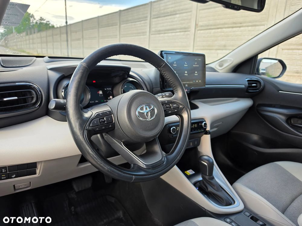 Toyota Yaris Hybrid 1.5 Executive - 9