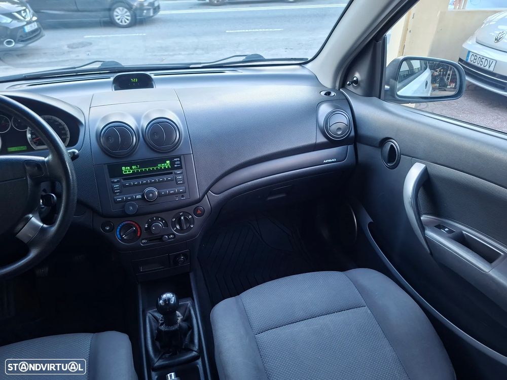 Chevrolet Aveo 1.2 LS - 21