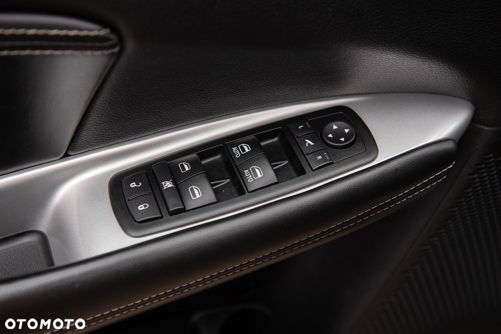 Fiat Freemont 2.0 Multijet 16V DPF Automatik Allrad Black Code - 16