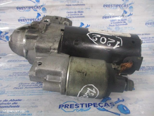 Motor De Arranque 857038301 0001148010 1005841073 BMW SERIE 5 F10 FASE 1 2012 525 XDRIVE 2.0D 4X4 218CV 4P PRETO BMW F20 2016 116D 115CV 3P PRETO BMW F11 FASE 1 520D 2011 2.0D 184CV 5P PRETO - 4